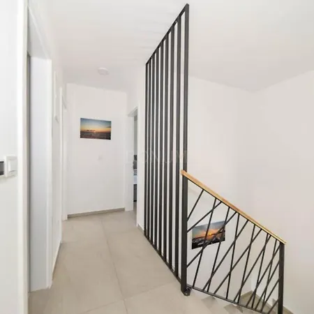 别墅 Sunset With Outdoor Pool *