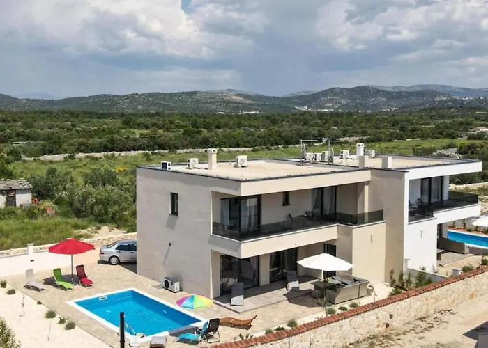 Sunset With Outdoor Pool Villa