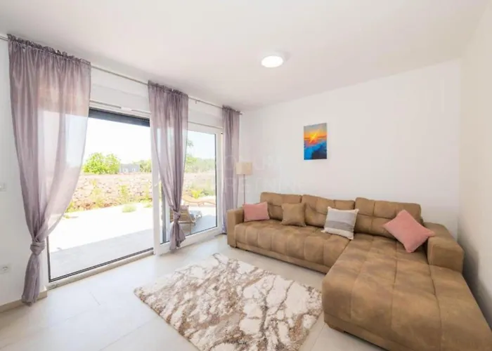 Villa Sunset With Outdoor Pool *